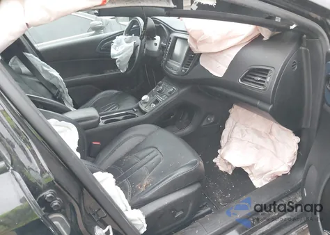 2015 Chrysler 200 S from USA, damaged, VIN 1C3CCCBG6FN625700